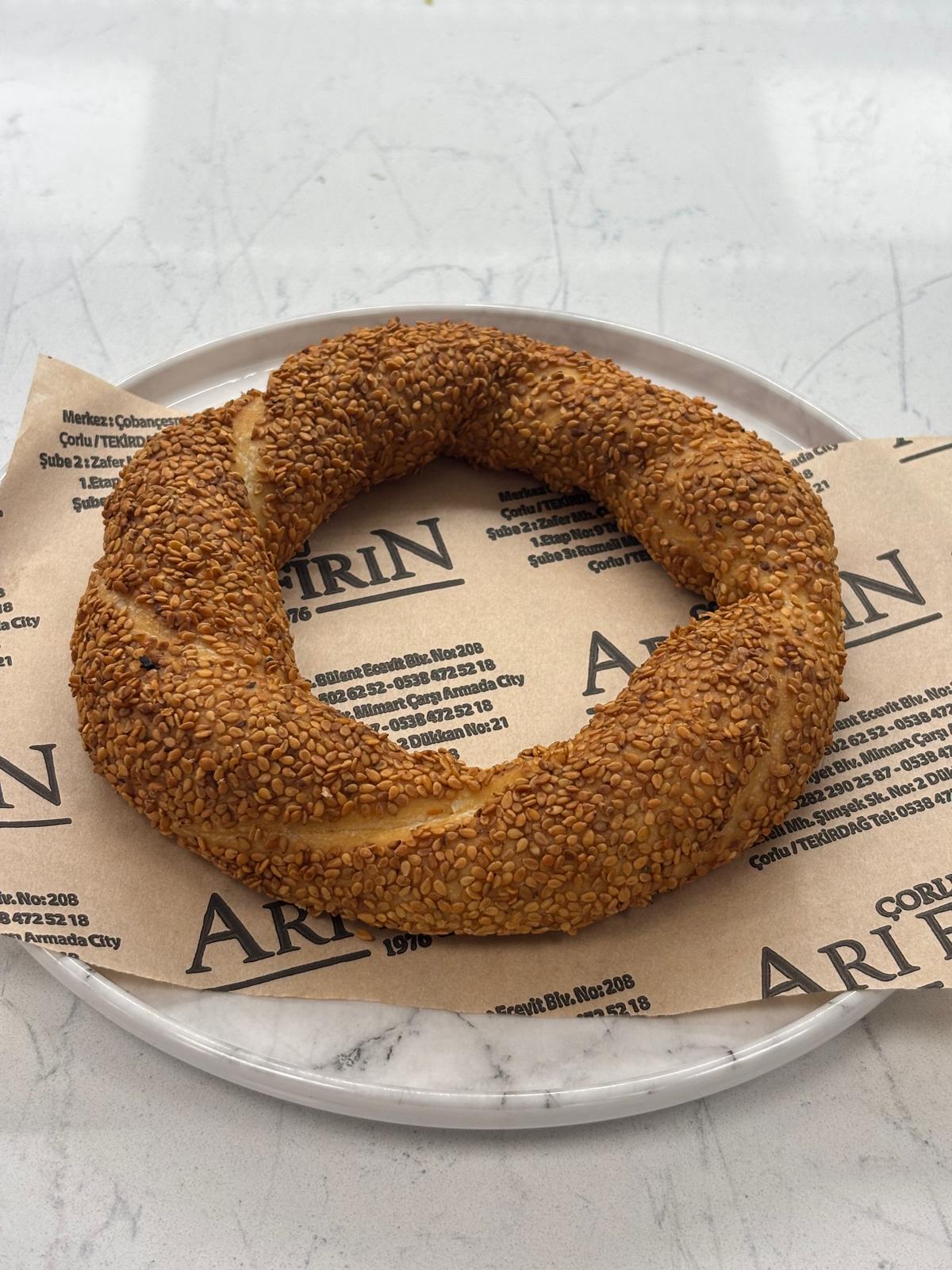 Arı Fırın Tekirdağ Çorlu - Bol Susamlı Çıtır Sokak Simidi – Arı Fırın Çorlu