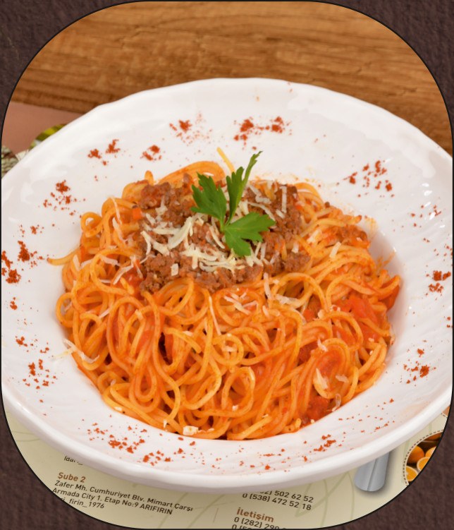 Spagetti Bolonez